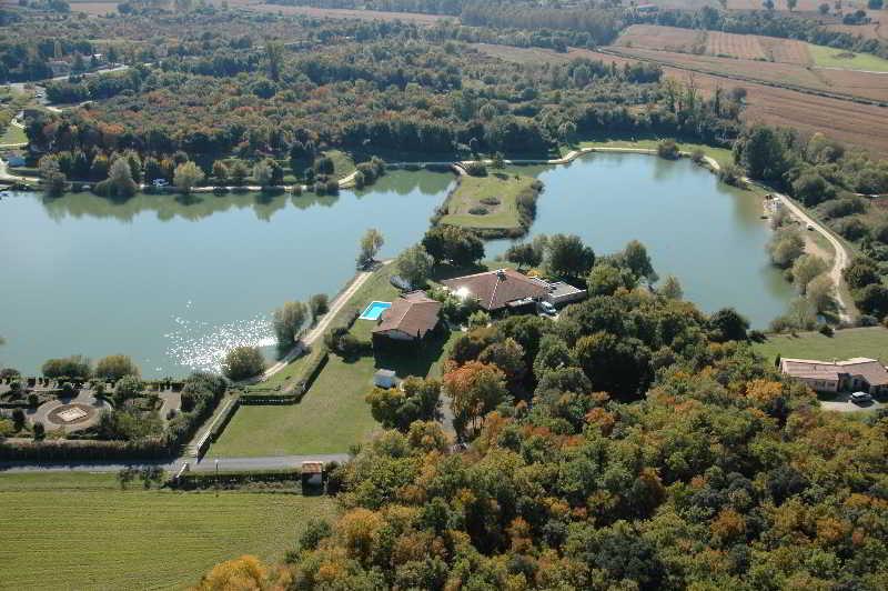 Les Jardins Du Lac Trizay エクステリア 写真